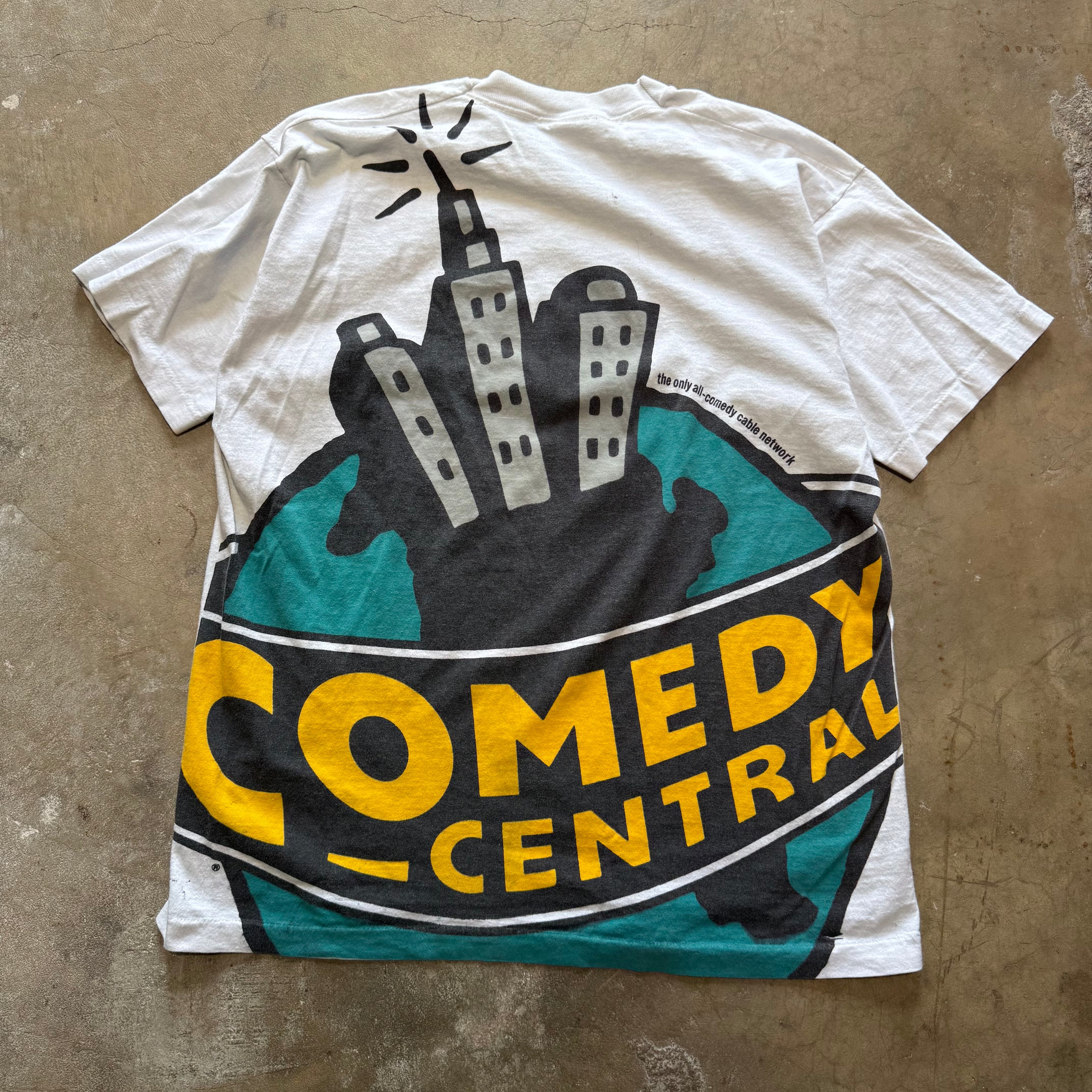 size xl - Vintage ' Comedy Central Over ' tee