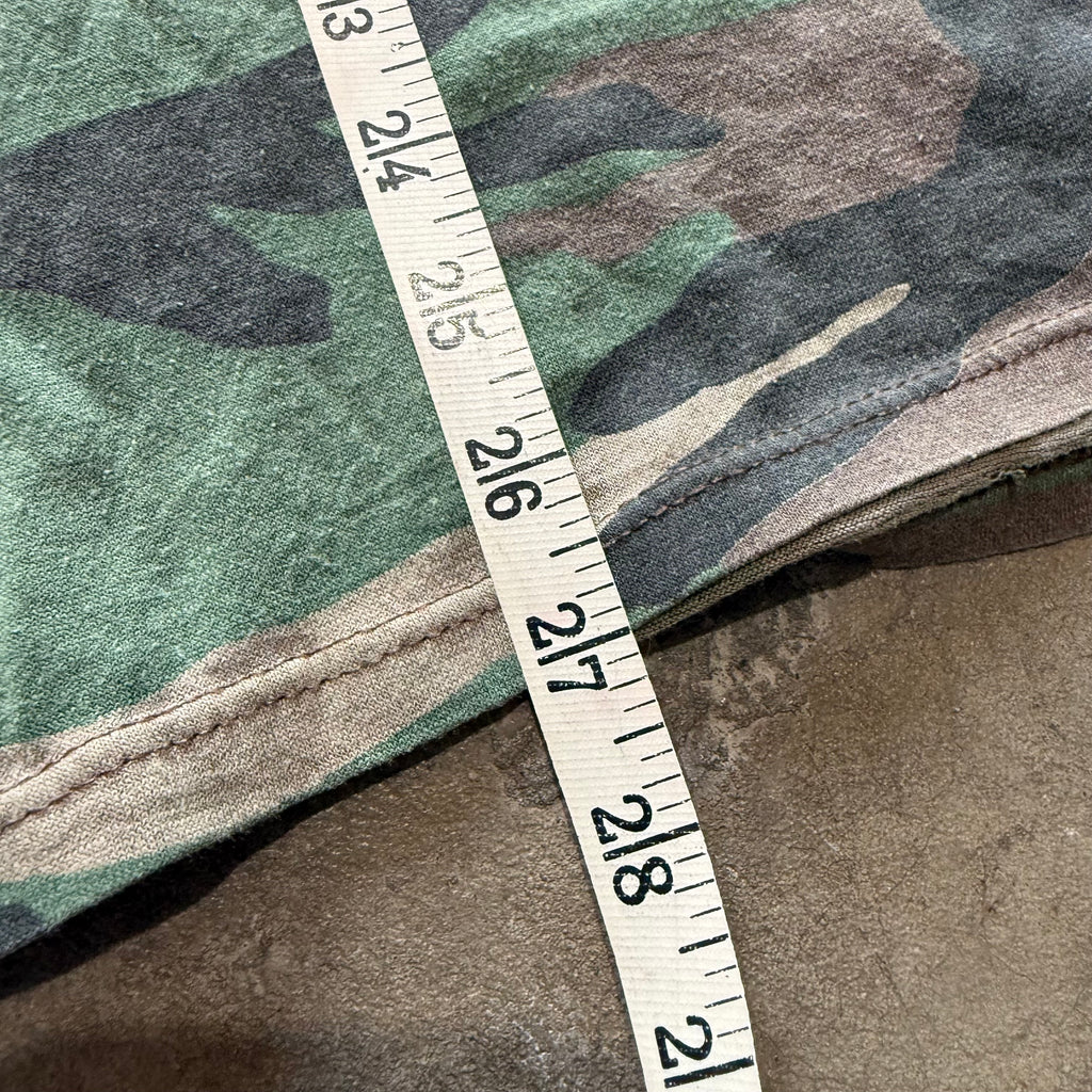 size xl - vintage ' 80's Camo ' tee