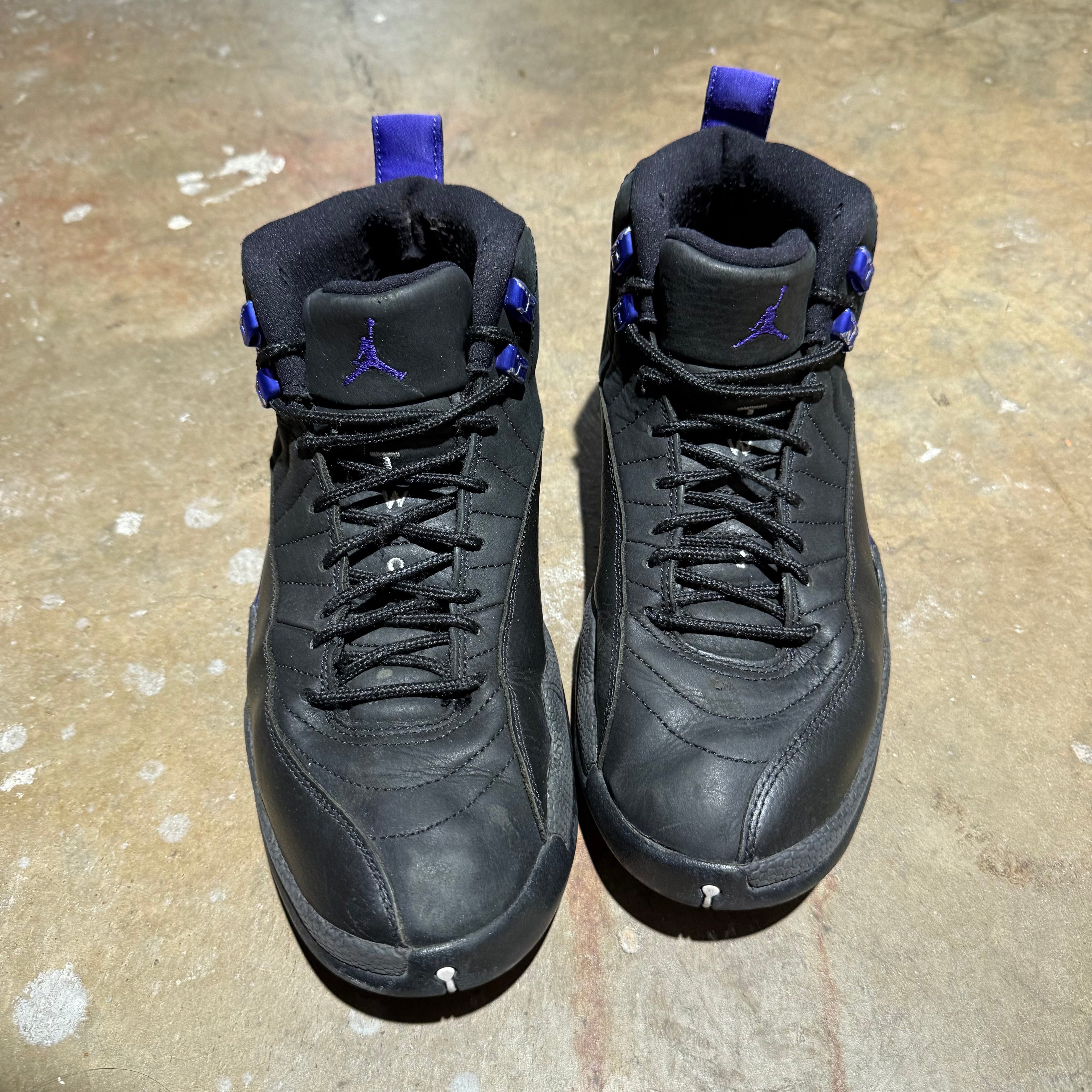 size 8.5 - Jordan 12 Retro ' Black Dark Concord '