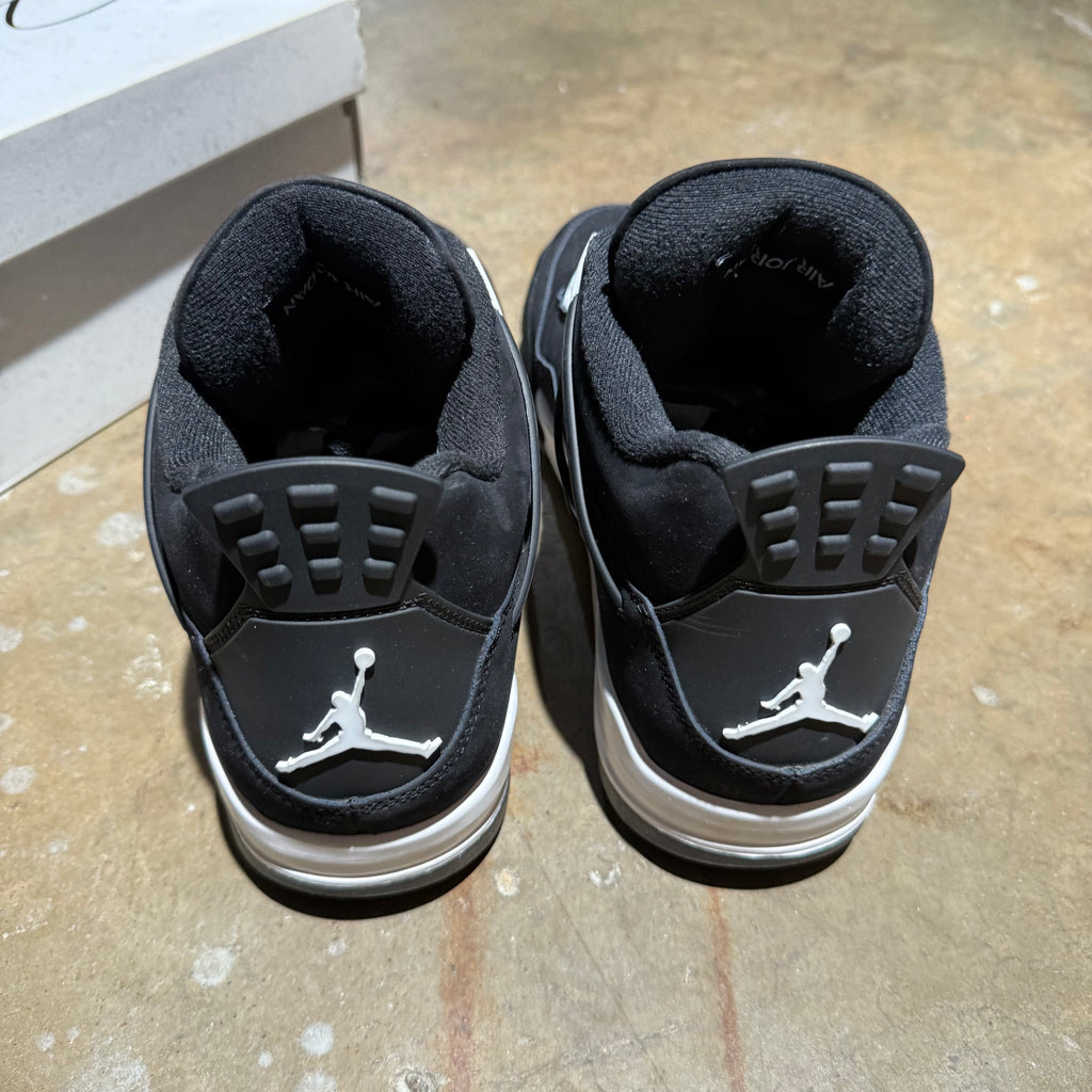size 12 - Jordan 4 Retro ' White Thunder '