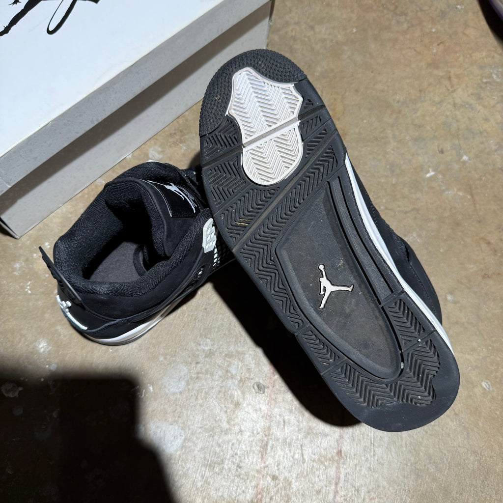 size 12 - Jordan 4 Retro ' White Thunder '