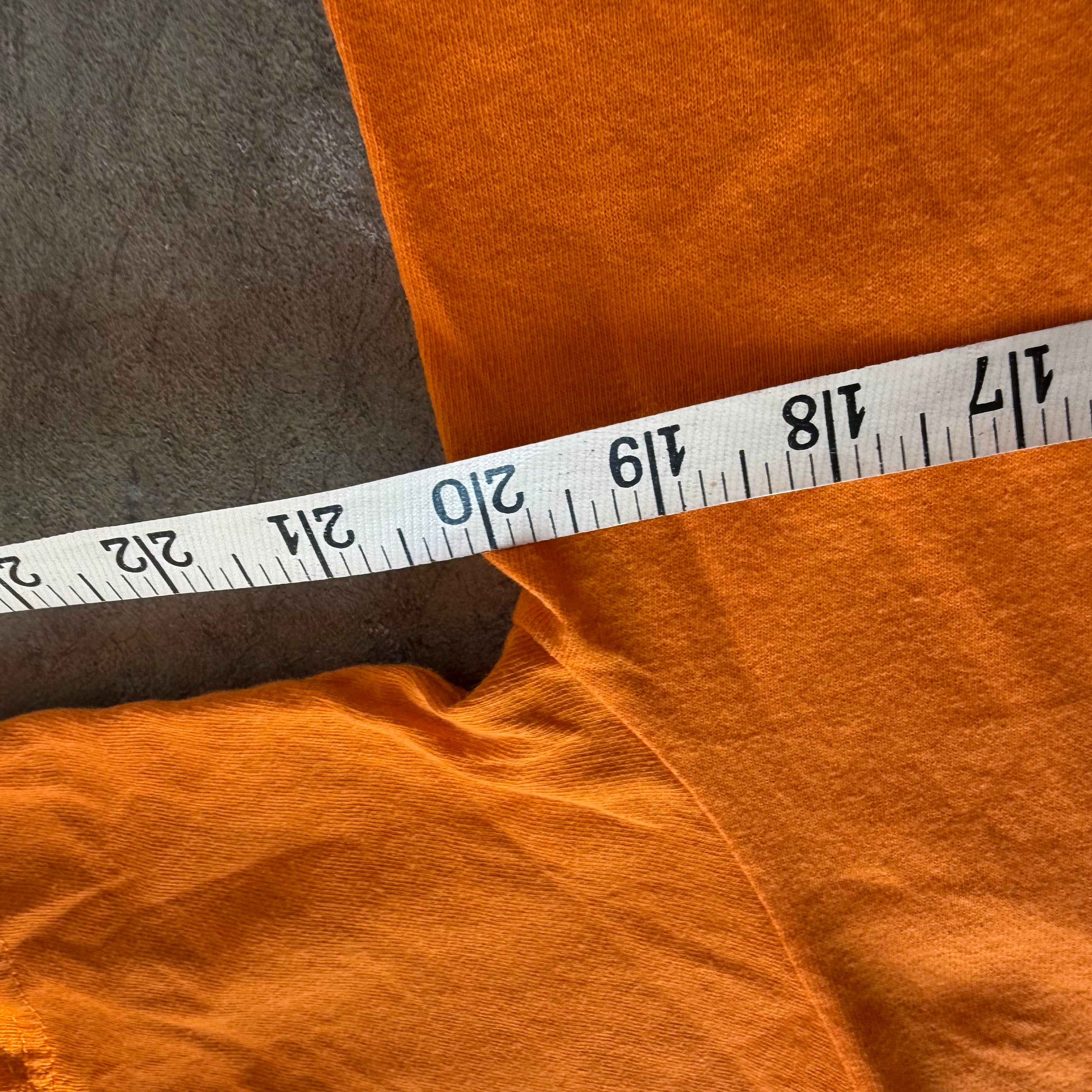 size medium - vintage ' Orangele old navy surfing ' tee