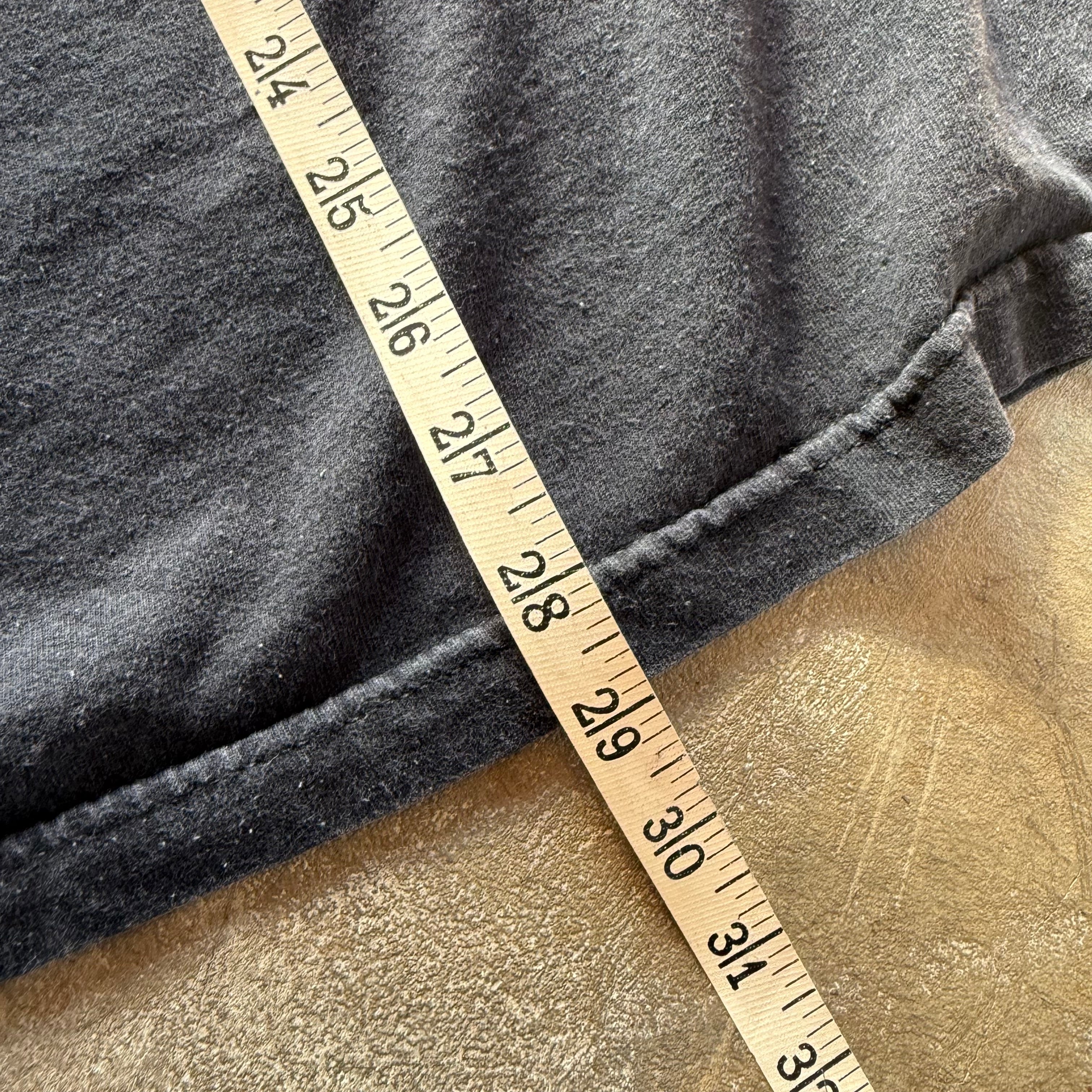 size xl - vintage ' Elvis Presley Faded ' tee