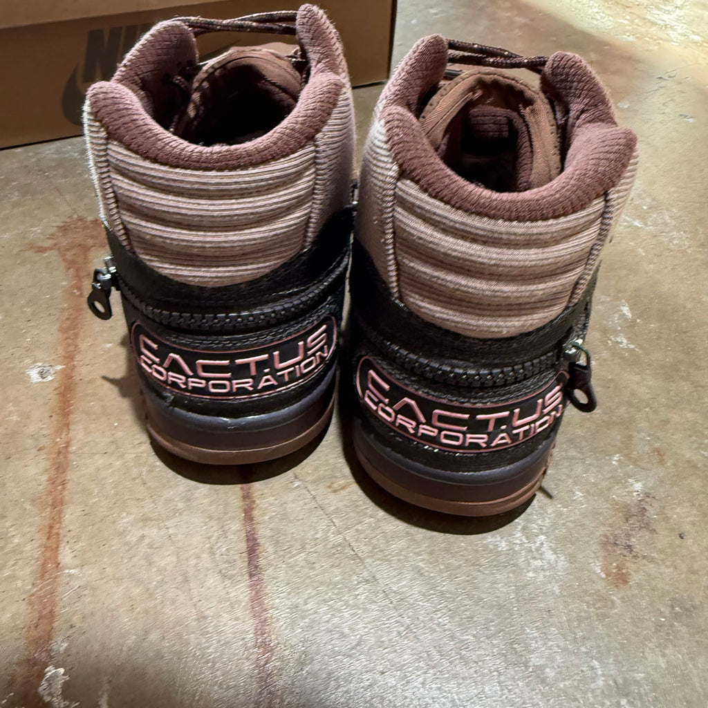 size 9.5 - Air Trainer 1 sp ' Travis Scott Wheat '